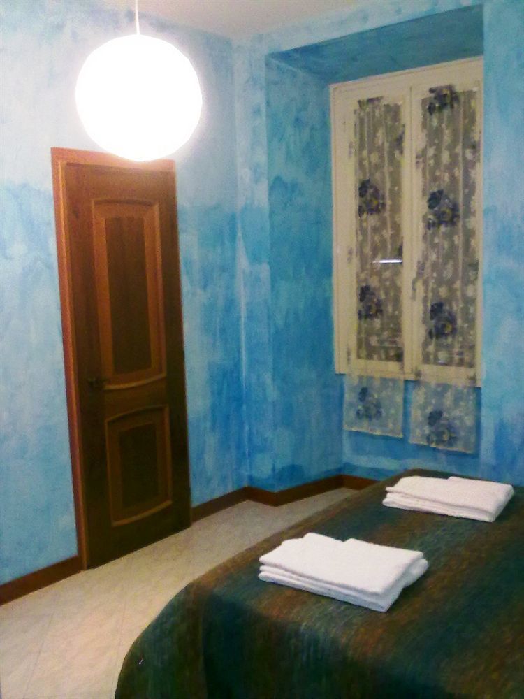 Gigi Holiday Rooms Рим Екстер'єр фото