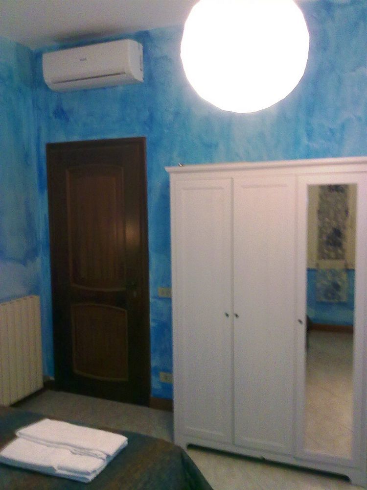 Gigi Holiday Rooms Рим Екстер'єр фото