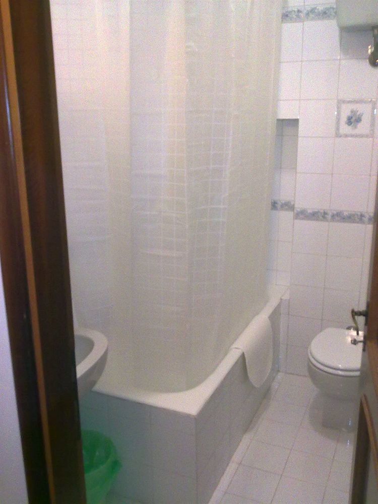Gigi Holiday Rooms Рим Екстер'єр фото