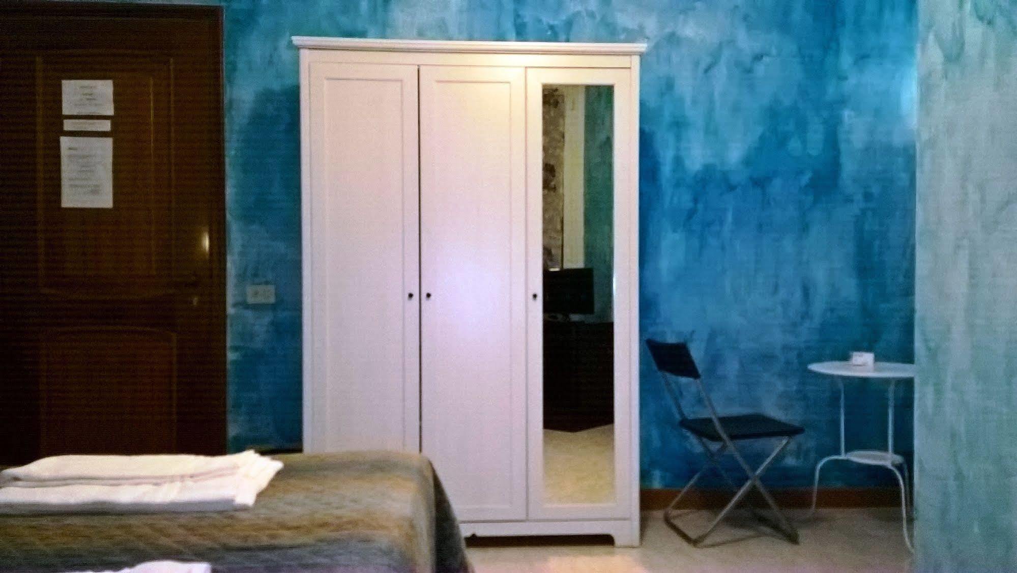 Gigi Holiday Rooms Рим Екстер'єр фото