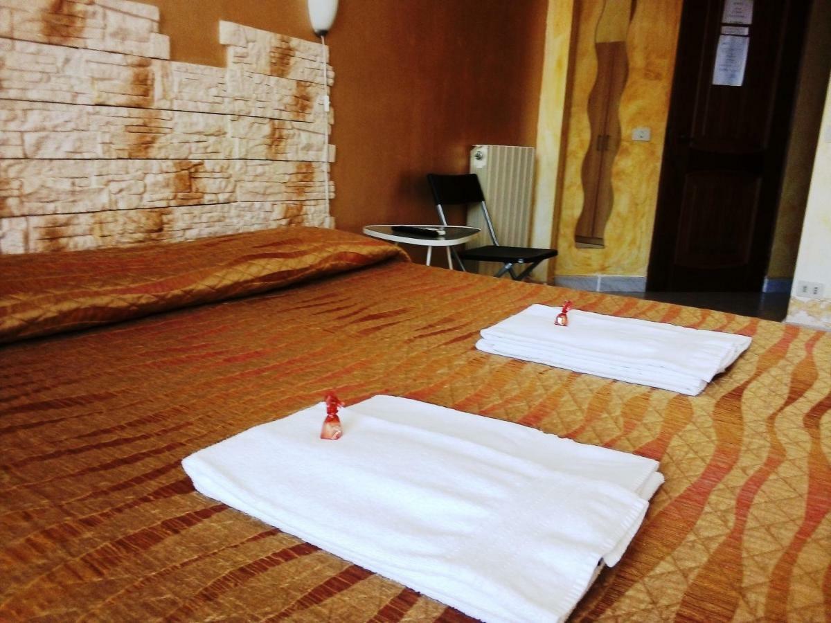 Gigi Holiday Rooms Рим Екстер'єр фото